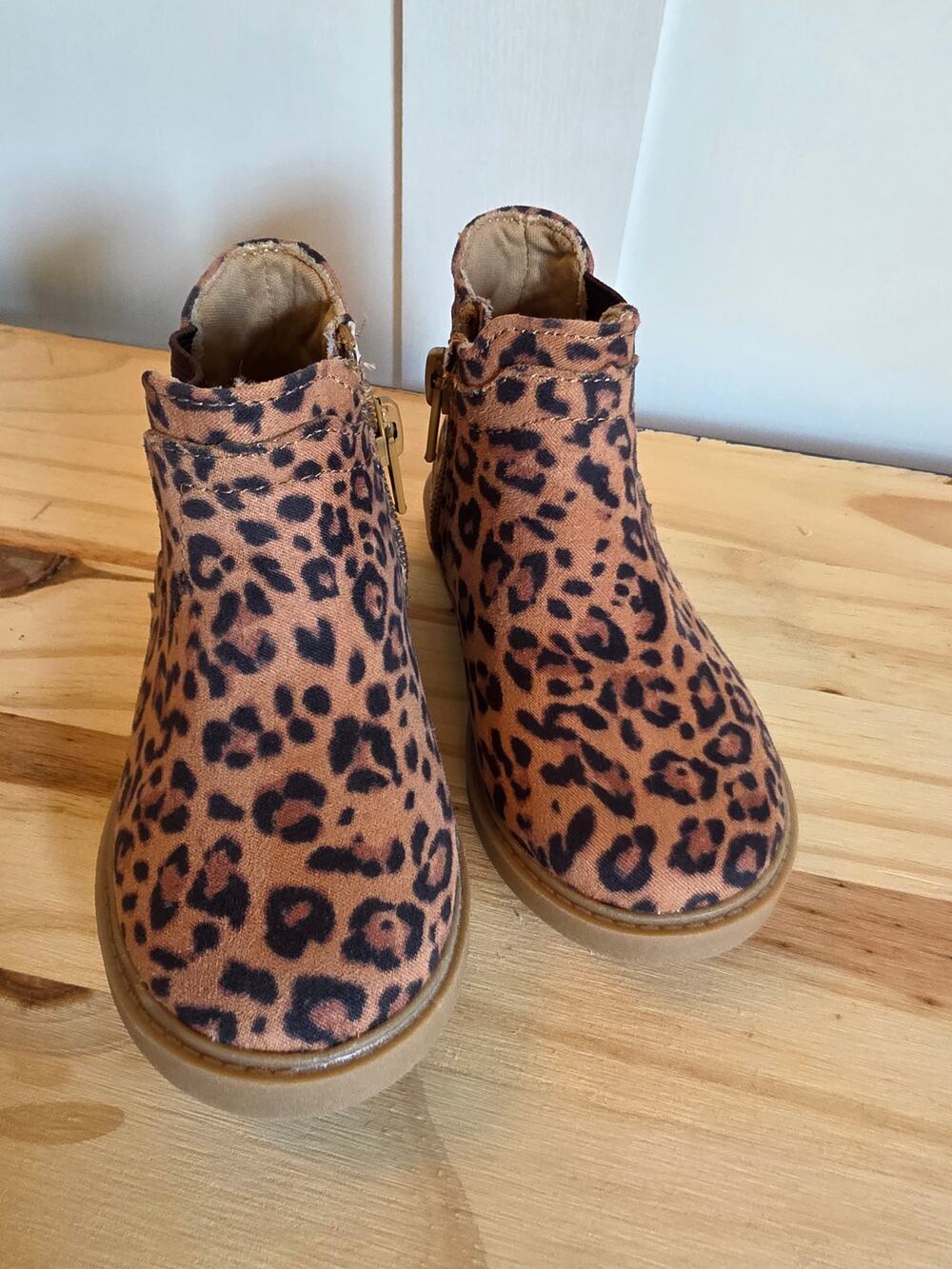 NEW Tucker & Tate Nova Chelsea Tan Leopard Print Ankle Boots Toddle Size 6
